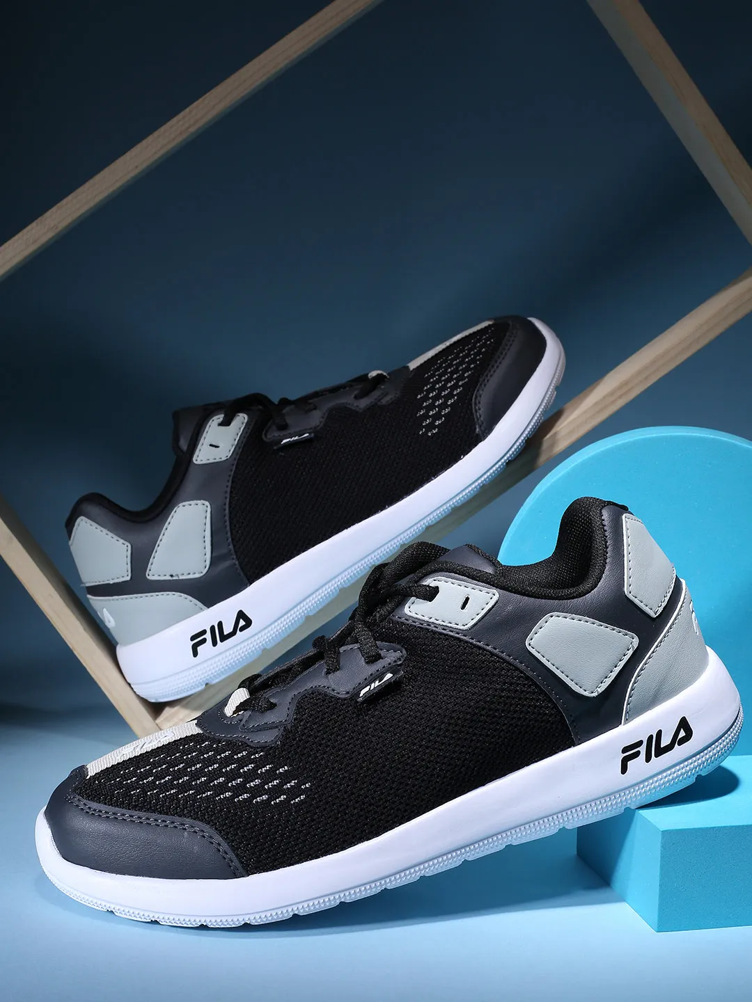 Fila Dazzling Blue Peror Men's Running Shoes