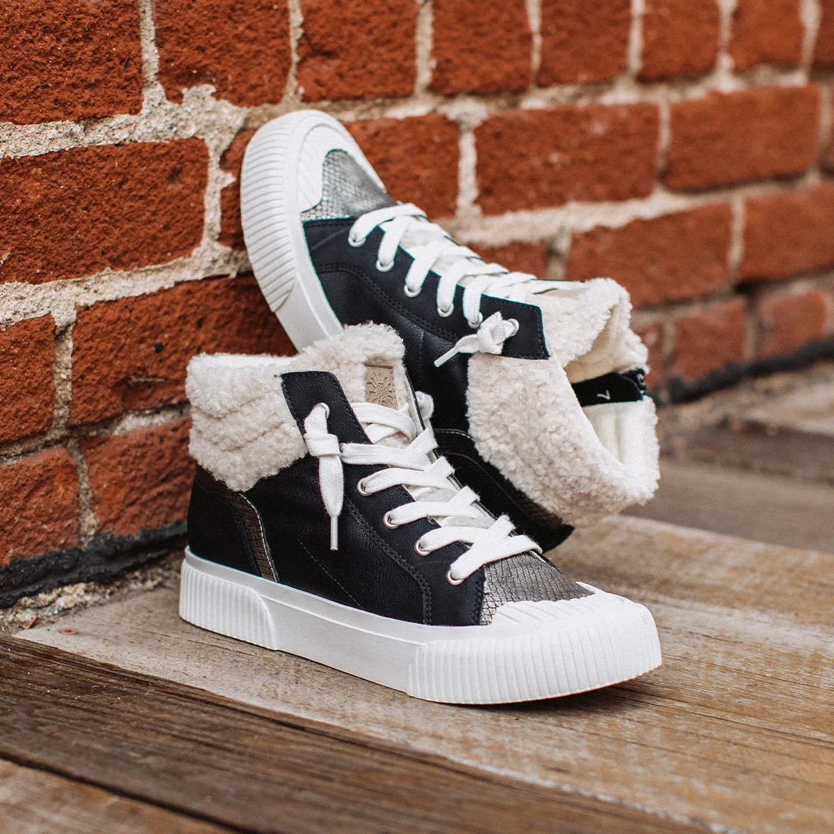 Gaston High-top Sneaker